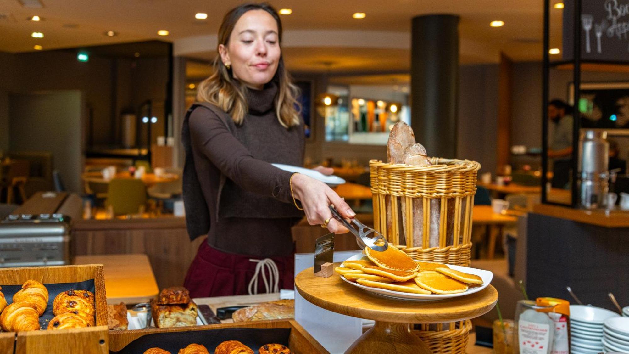 Holiday Inn Dijon Toison D'Or By Ihg Exterior foto
